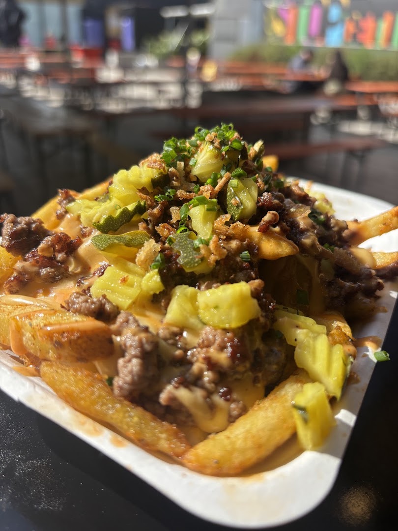 SURF 'N' BURGS · Photos 4